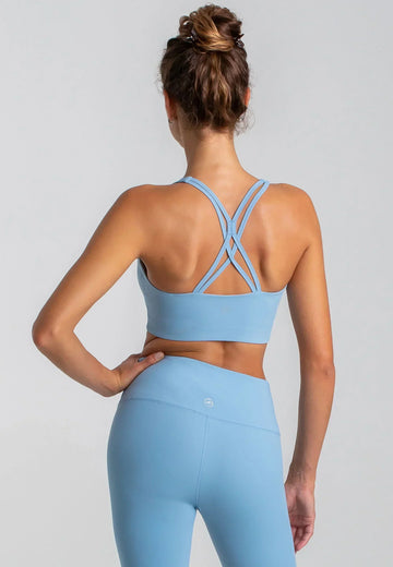 Sport BH mit gekreuzten Trägern am Rücken Detail