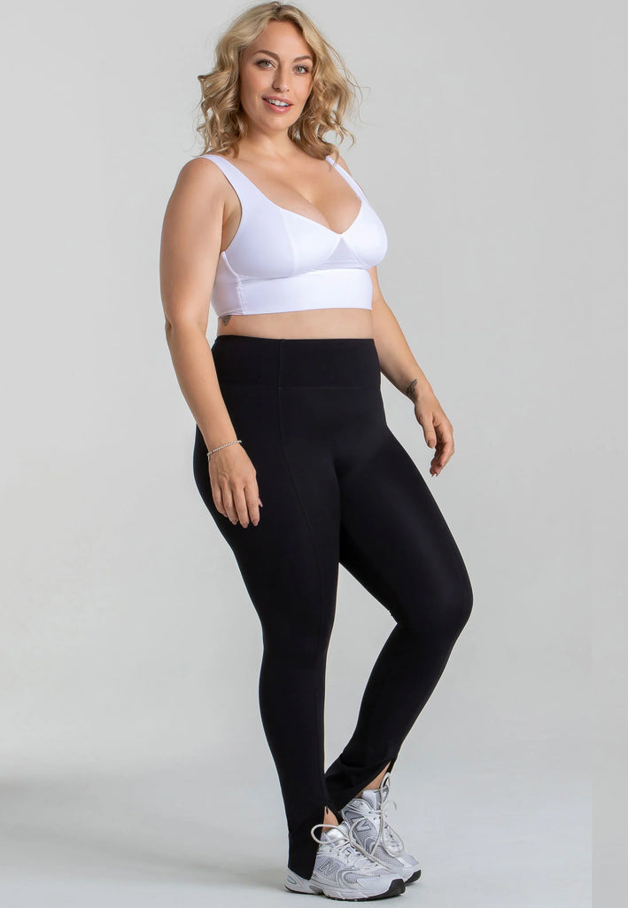 Schwarze High Waist Leggings Damen Plus Size Model