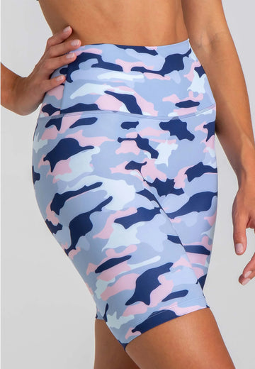 Star Bike Shorts mit hohem Bund - Camo - AchievePrime 