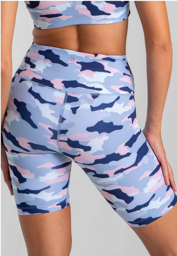 Star Bike Shorts mit hohem Bund - Camo - AchievePrime 